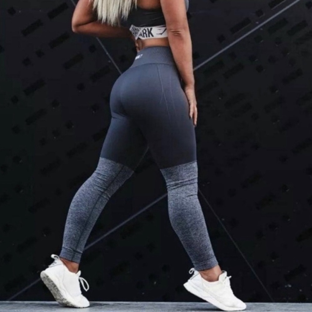 Gymshark Women's Two Tone Black & Charcoal Heather Grey Leggings sz XS/S